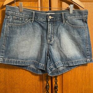 NWOT Old Navy Jean shorts